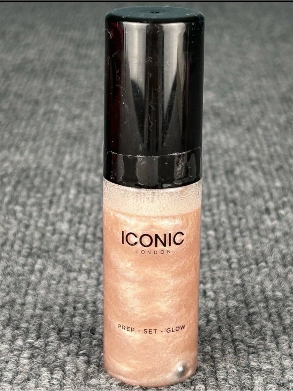 Iconic London Mini Prep Set Glow Spray 30mL Champagne Radiant Finish Skin Mist